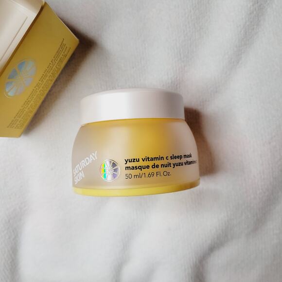 New Saturday Skin Yuzu Vitamin C Sleep Mask - Picture 3 of 4